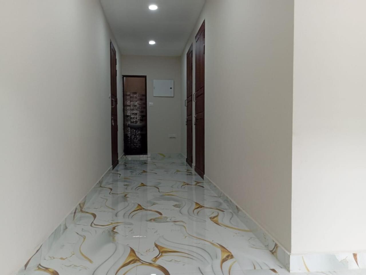 The Bunkhouse Lodge & Hostel Kochi Exterior photo