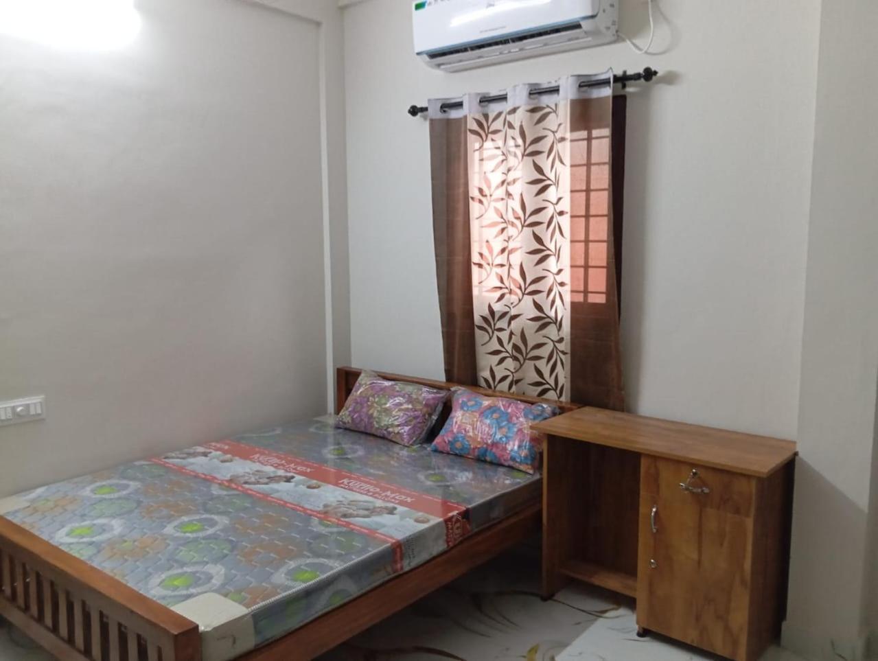 The Bunkhouse Lodge & Hostel Kochi Exterior photo